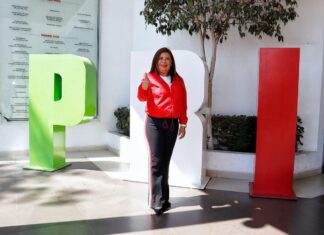 Se Registra Ruth Salazar en busca de la continuidad al frente de El Oro