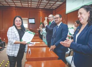 Basifica UAEMex a trabajadores administrativos