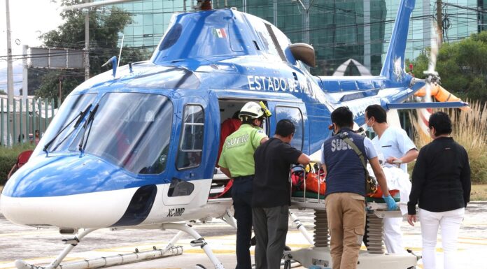 Conjuntan esfuerzos gobiernos del EdoMéx y Guanajuato para traslado terrestre y aéreo de lesionados por volcadura registrada en Malinalco