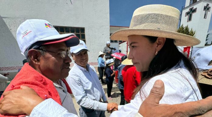 Experiencia y amor al pueblo ofrece Lety Mejía