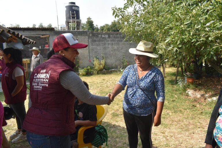 Más obra pública y programas sociales, promete Carmen Albarrán a Donatenses