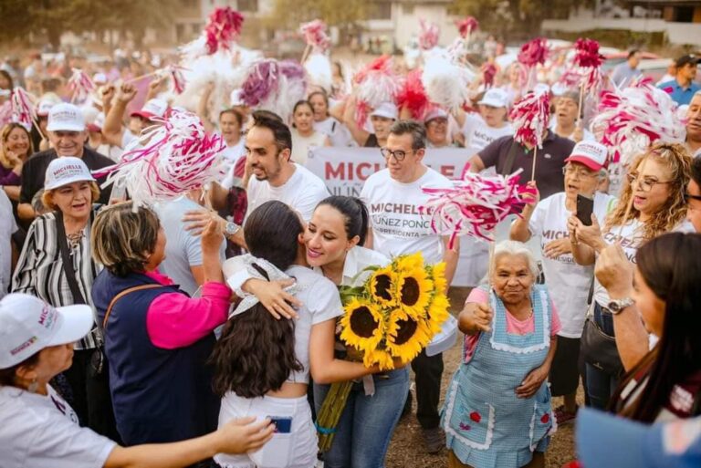 “Con Bombo y Platillo” reciben Vallesanos el proyecto de Michelle Núñez