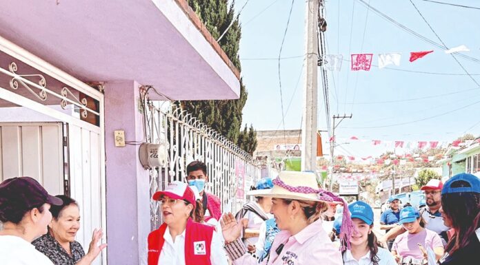“Es Tiempo de Mujeres” Aure Reynoso en Santa Maria Rayón