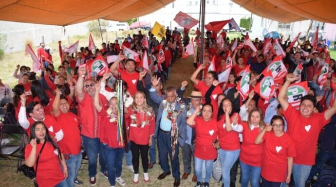 Festeja Ana Muñíz adhesión de liderazgos en San Mateo Atenco