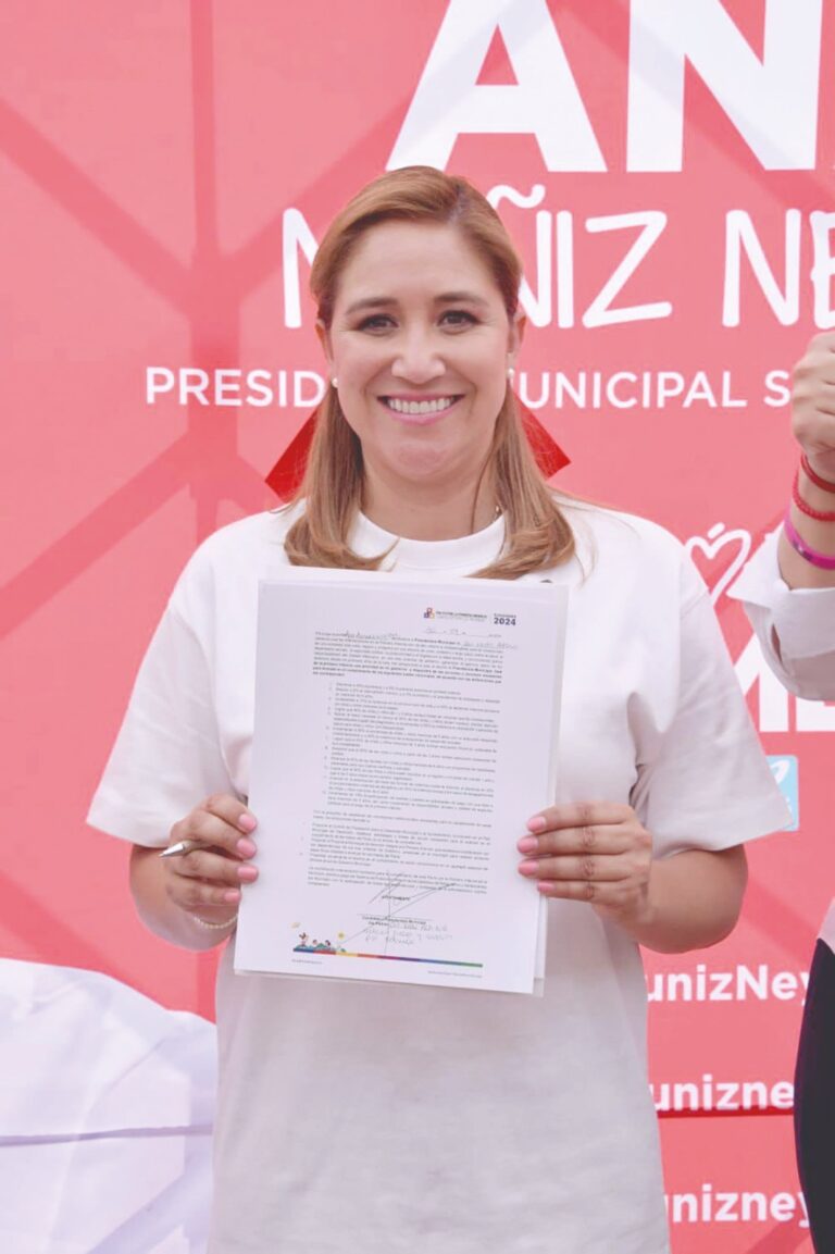 Ana Muñiz Neyra se compromete con la infancia atenquense