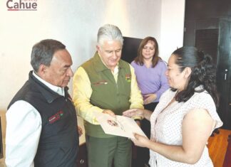 Entrega Herminio Cahué; Plazas de Nueva Creación a agremiados del SUTEyM