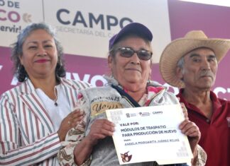 Gobierno de Delfina Gómez Álvarez mantiene apoyo en Texcaltitlán, entrega recursos a mil 800 campesinos