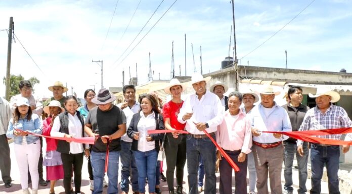 Retoma el alcalde de Ixtlahuaca, Abuzeid Lozano, entrega de obra pública