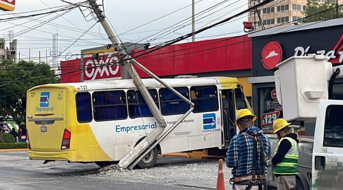 Accidente de camión deja 38 heridos en Toluca
