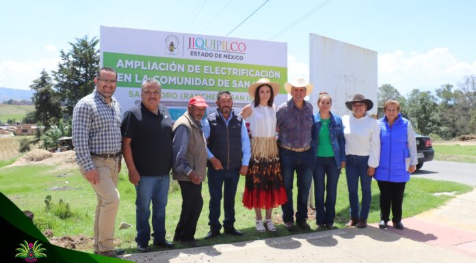 Con Jesús Sánchez Dávila, continúa creciendo la red eléctrica en Jiquipilco