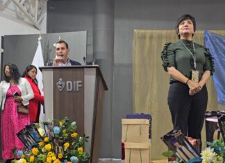 Autoridades de Huixquilucan atentan contra diputada en ceremonia de graduación infantil