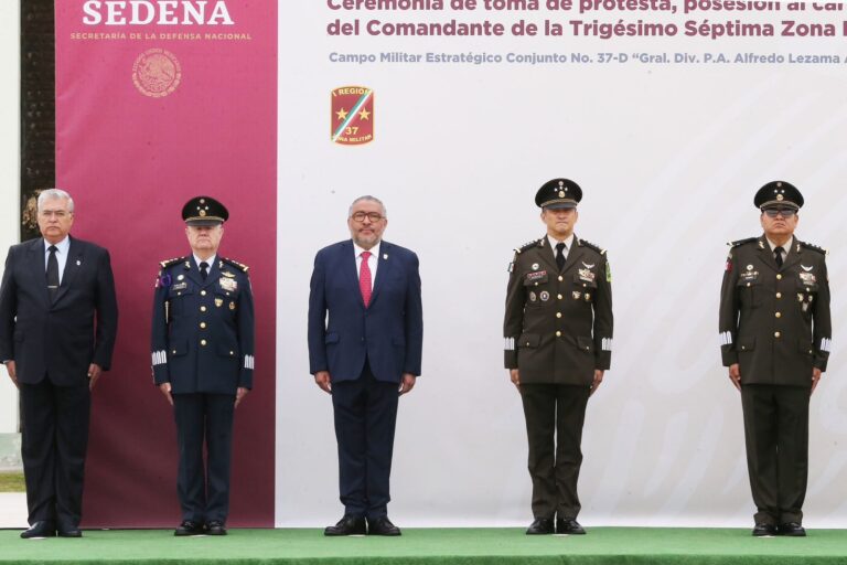 Asiste Horacio Duarte Olivares, Secretario General de Gobierno a ceremonia de designación de nuevo comandante de la 37/a Zona Militar