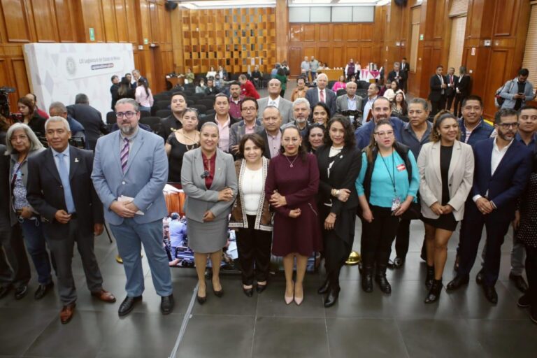 Presentan la iniciativa “100 periodistas por el Estado de México”