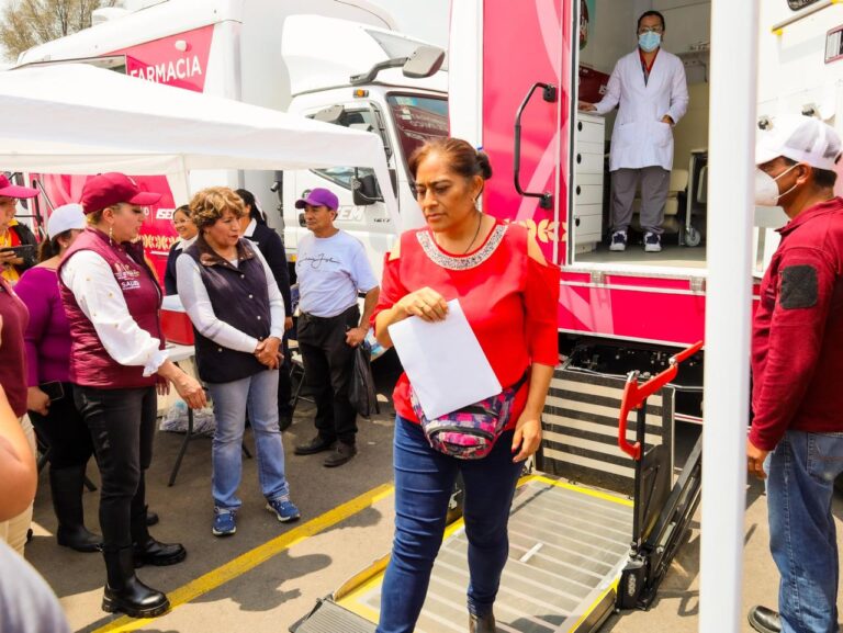 Atiende Gobernadora Delfina Gómez Álvarez la salud de las familias afectadas en Chalco con 18 unidades médicas y 165 especialistas del ISEM y DIFEM