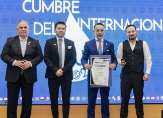 Vuelve a brillar Metepec en el extranjero