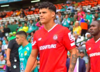 Toluca en buca del reemplazo de Maxi Araújo