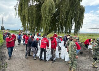 Retira GEM dos tapones de basura en el Río Lerma