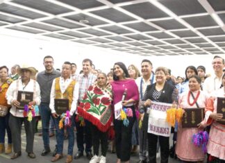 Mil 924 Artesanos mexiquenses reciben apoyos económicos