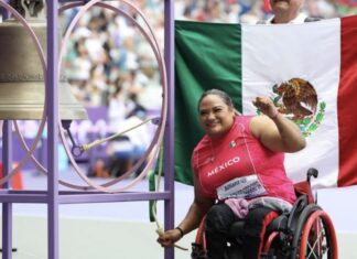 Llega la felicitación a medallista paralimpica de quien antes la discriminó