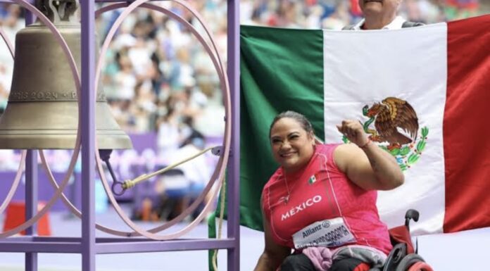 Llega la felicitación a medallista paralimpica de quien antes la discriminó