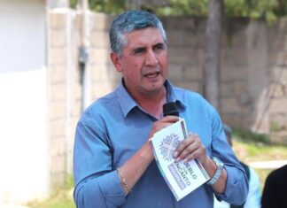 Continúan los apoyos a escuelas en Jiquipilco