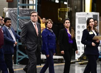 Celebra Gobernadora mexiquense apertura de empresas socialmente responsables