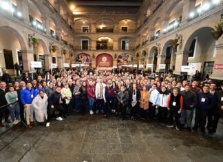 Gobernadora Delfina Gómez Álvarez logra exitosa Audiencia Ciudadana durante 15 horas atiende de manera directa a más de mil mexiquenses