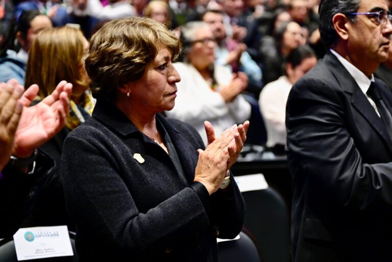 Asiste Gobernadora Delfina Gómez Álvarez al homenaje póstumo de la Diputada federal Ifigenia Martínez en el H. Congreso de la Unión