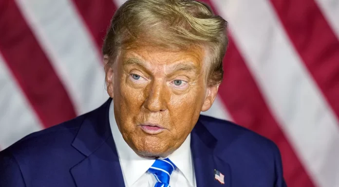 Corte y Trump: no se acaba el mundo, solo se degrada