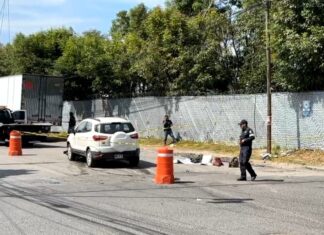 Trágico accidente en Toluca: Mujer motociclista pierde la vida y su hija queda herida
