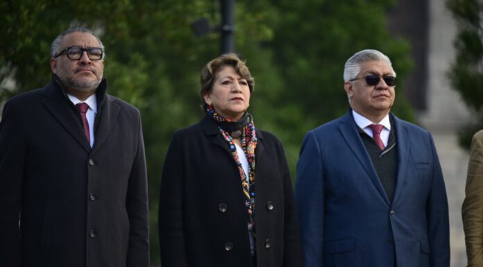 Encabeza Gobernadora Delfina Gómez Álvarez ceremonia de Izamiento y honores al lábaro patrio