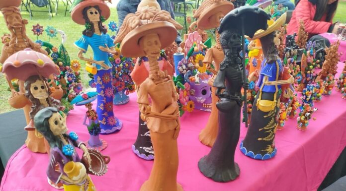Supera IIFAEM número de ventas de productos artesanales durante la temporada de Día de Muertos