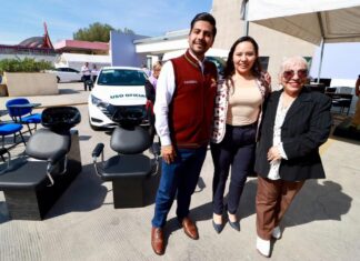 ESTRENA DIF DE NEZA UNIDADES AL SERVICIO DEL PUEBLO