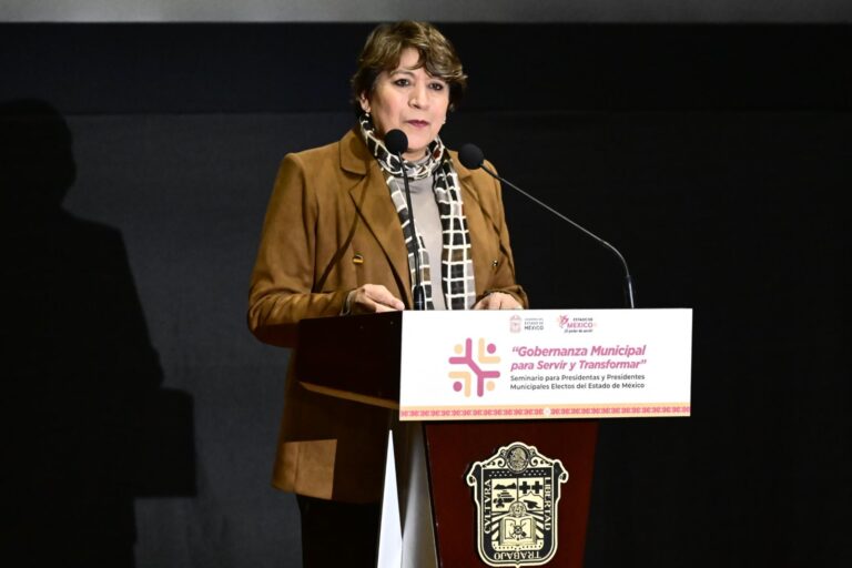 Histórica reunión de la Gobernadora Delfina Gómez Álvarez con 125 Presidentas y Presidentes Municipales electos: “deben ser honestos y responder a la confianza y necesidades del pueblo”