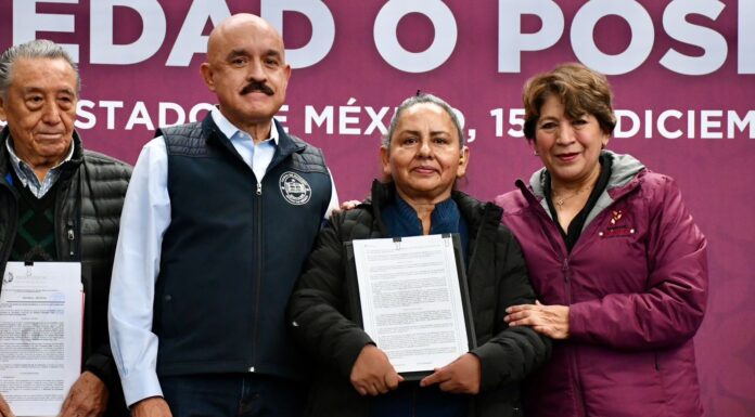 Gobernadora Delfina Gómez Álvarez fortalece a las mujeres con la entrega de 2 mil 500 títulos de propiedad