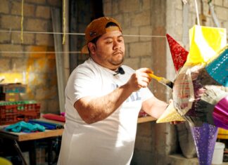 VEN AL ESTADO DE MÉXICO A ELABORAR TU PROPIA PIÑATA; EXISTE MÁS DE 300 TALLERES ARTESANALES PARA VIVIR ESTA EXPERIENCIA