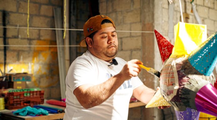 VEN AL ESTADO DE MÉXICO A ELABORAR TU PROPIA PIÑATA; EXISTE MÁS DE 300 TALLERES ARTESANALES PARA VIVIR ESTA EXPERIENCIA