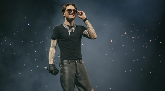 PESO PLUMA PRESUME LUJOSA COMPRA EN MEDIO DE SEÑALAMIENTOS DE ANABEL HERNÁNDEZ