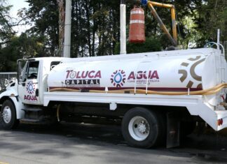 GOBIERNO DE TOLUCA ABASTECE DE AGUA GRATIS A POBLACIÓN
