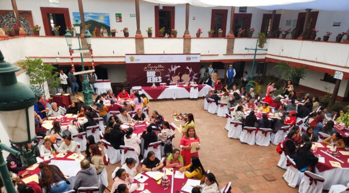 AYLIN LÓPEZ: LA PRESIDENTA MUNICIPAL MÁS JOVEN IMPULSA A LAS MUJERES DE JOCOTITLÁN