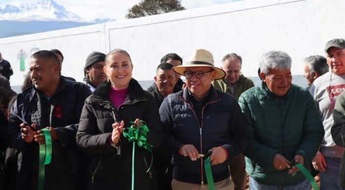 CUMPLE MANUEL VILCHIS COMPROMISO Y CONSTRUYE BARDA PERIMETRAL EN RASTRO