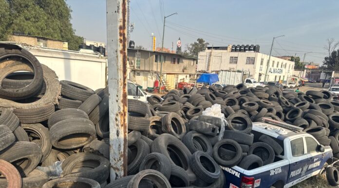 RECOLECTA GOBIERNO DE NAUCALPAN ALREDEDOR DE 12 TONELADAS DE LLANTAS USADAS EN OPERATIVO EN CALLES Y AVENIDAS