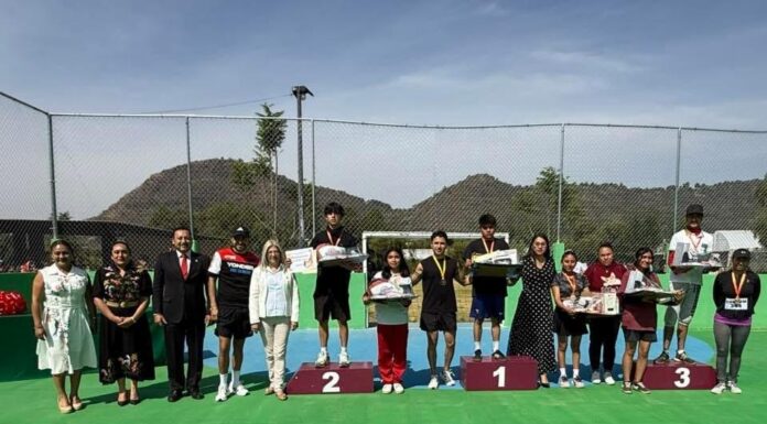 ESTRENA TENANCINGO CANCHA EN COLEGIO DE BACHILLERES