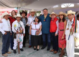 ROMPE MANUEL VILCHIS PARADIGMAS EN ZINACANTEPEC