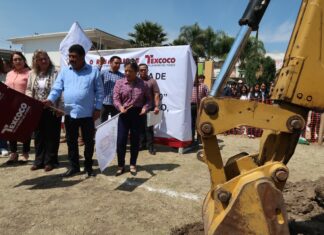 INICIARON TRABAJOS PARA CONSTRUCCIÓN DE CANCHA DE FUTBOL 7 EN PREPA 100 DE TEXCOCO