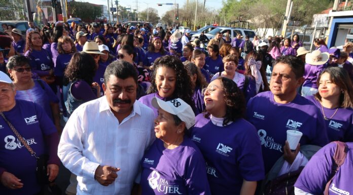 LA GRITO DE ¡NO ESTAS SOLA!, MUJERES TEXCOCANAS CAMINARON Y RECONOCIERON VALENTÍA DE CLAUDIA SHEINBAUM POR LA DEFENSA DE MÉXICO