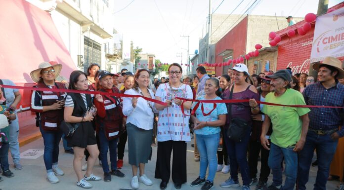AZUCENA CISNEROS RECUPERA CALLES DE LA MANO DEL PUEBLO