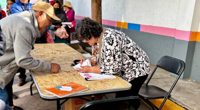 Apoya Joaquín Ruiz la economía familiar de xonacatlenses