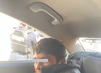 Detienen en Toluca a tres personas por presunto robo en vivienda