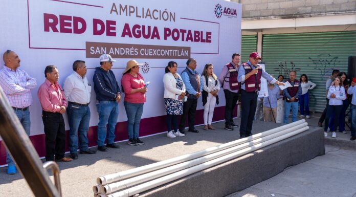 AMPLÍA RICARDO MORENO RED DE AGUA POTABLE EN SAN ANDRÉS CUEXCONTITLÁN